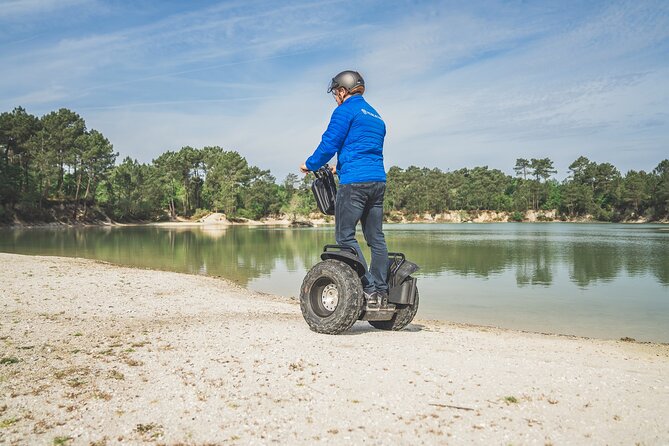 Segway ride between Lac Bleu and the castles of Pessac-Léognan - Who will enjoy this ride most?