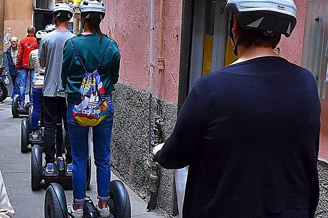 Segway Tour Caruggi - 2.5 ore - Via Garibaldi and the grand palaces