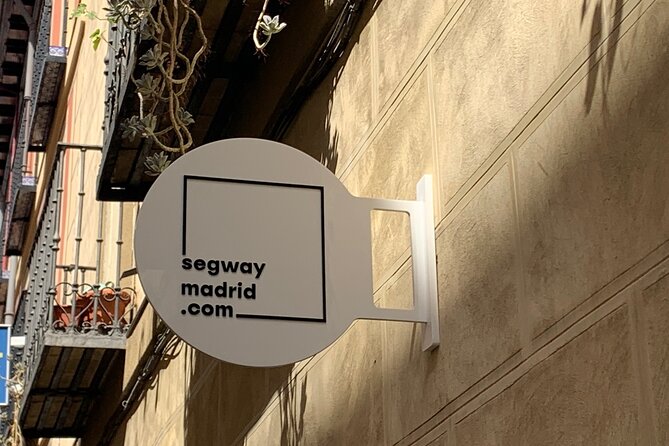 Segway Tour Madrid monumental - Plaza Mayor, 15 minutes of royal-era drama