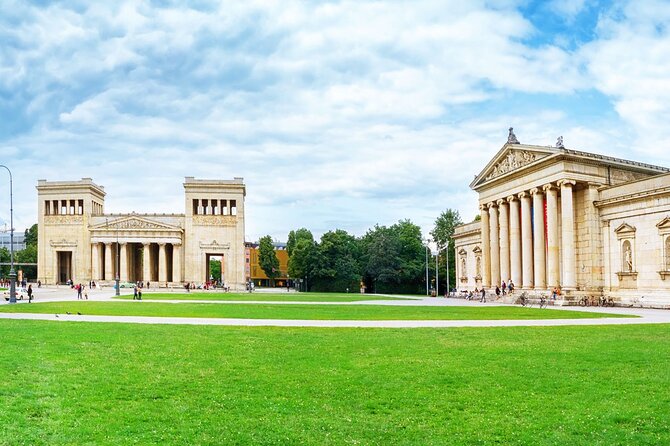 Segway tour Munich Beer Stories (3h) - Siegestor and Café Reitschule