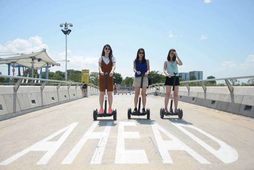 Singapore: Marina Bay Mini Segway Tour - Learning to ride the mini Segway