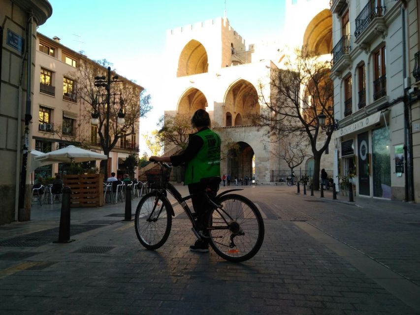 Special Segway Valencia Tour + Bike Rental all day included - Serranos Towers and Valencia’s Old Edge
