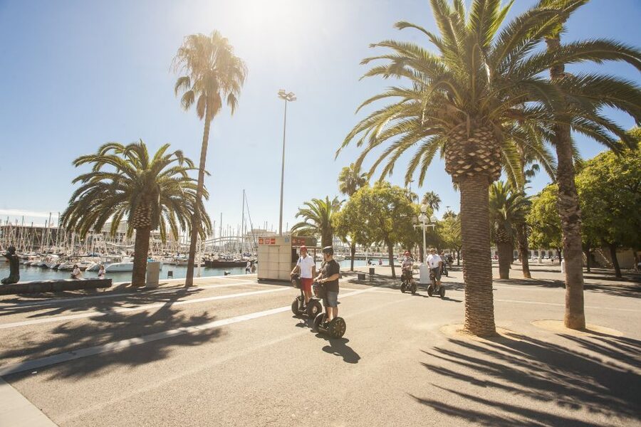 Top Sights of Barcelona: Guided Segway Tour - Ciutadella Park and the Arc de Triomf