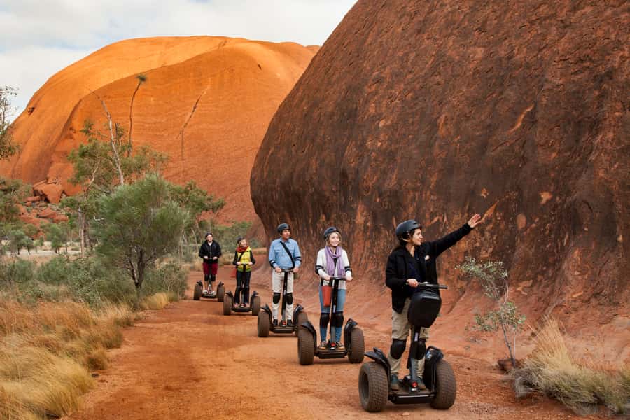 Uluru: Uluru Base Segway Tour - Why the small group makes a difference
