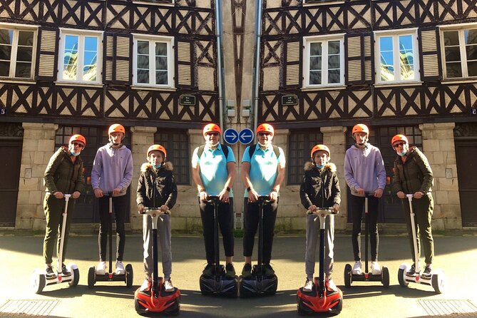 Unusual and ecological ride on a Segway and electric bike in Bayonne - Les Halles and the Nive riverfront