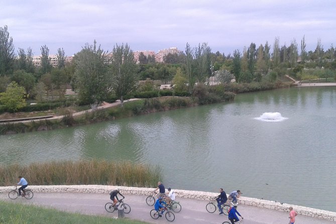 Valencia Bike or Segway Tour - Guide style and the useful human touch