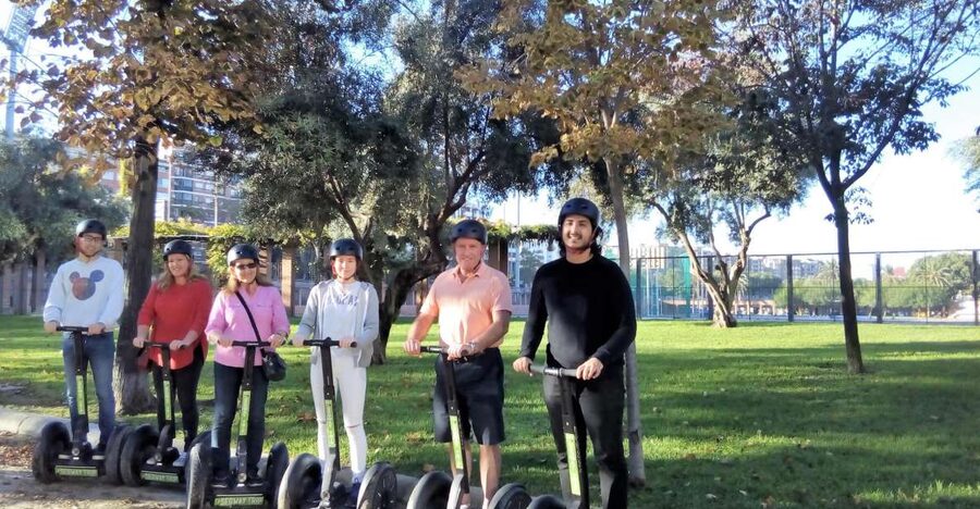 Valencia: Garden & Palace Music Segway Tour - Riding through Valencia’s greenest public space