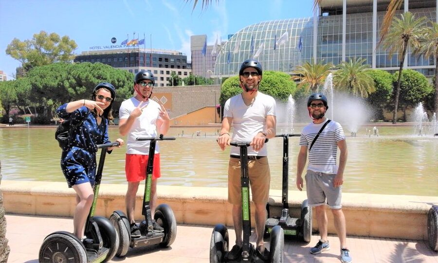Valencia: Gardens and recreation Segway Tour - Learning to ride before entering the old town
