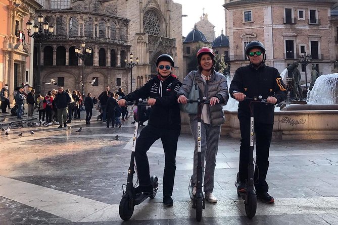 Valencian Main Attractions Group Segway Tour - Calatrava’s futuristic City of Arts and Sciences